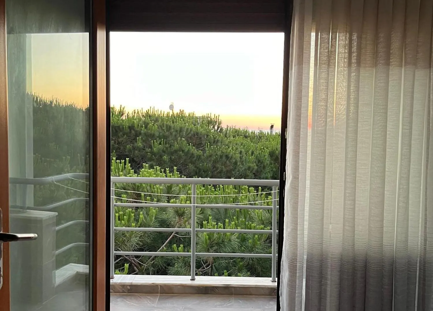 Mali I Robit Seaview Apartment Golem