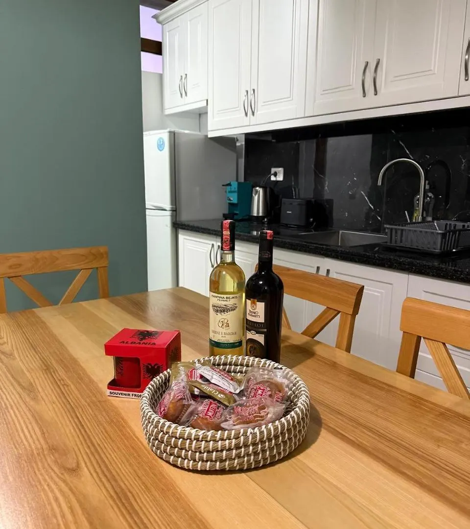 Mali I Robit Seaview Apartment Golem  Albania